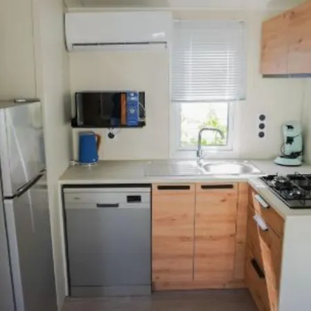 Mobil Avec Terrasse Pour 6 Personnes A - Api-1-52-1272 Kamp alanı *