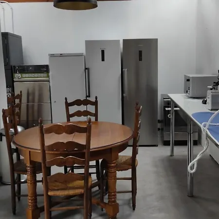 Mobil Avec Terrasse Pour 6 Personnes A - Api-1-52-1272 *